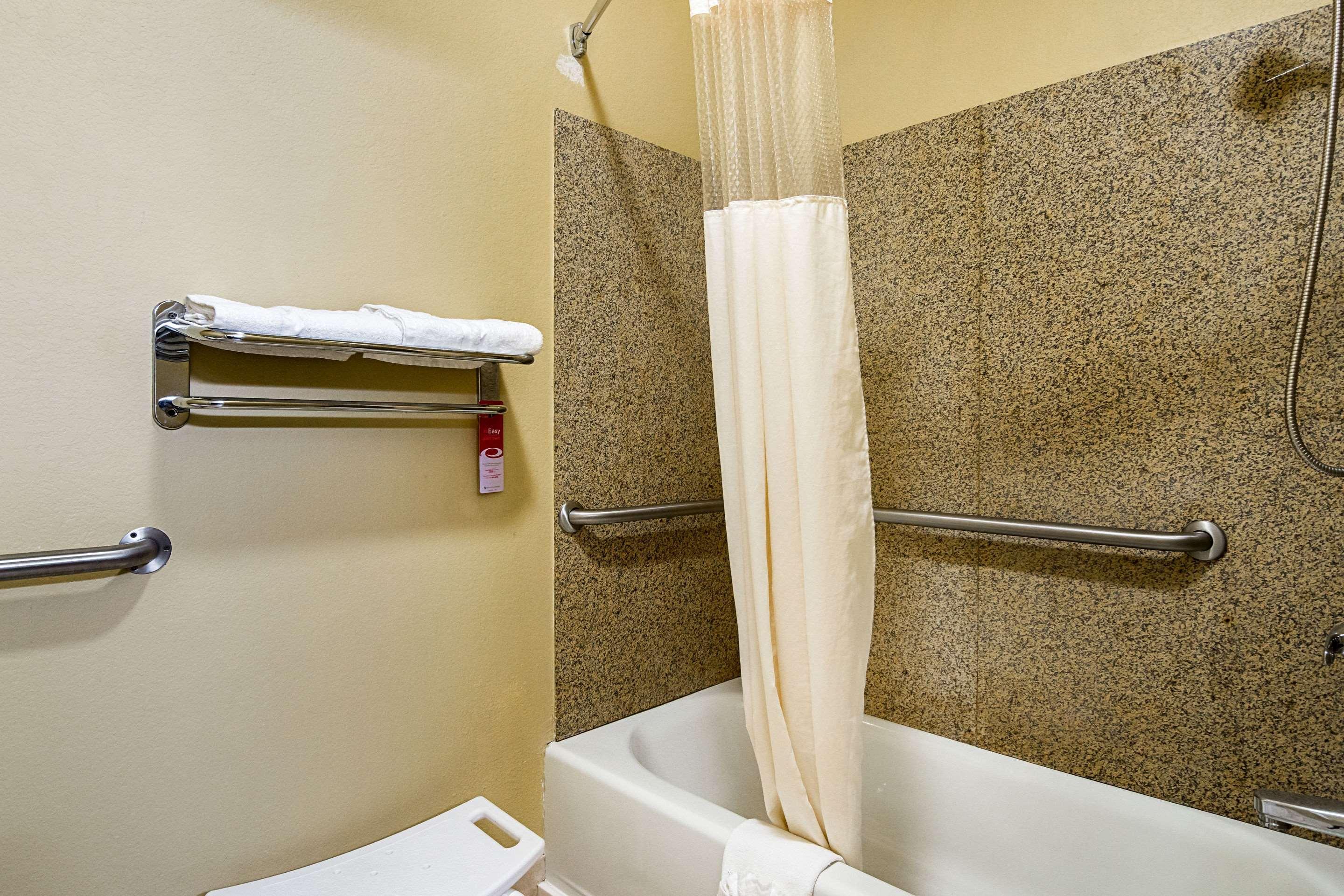 Econo Lodge Inn & Suites Брайант Экстерьер фото